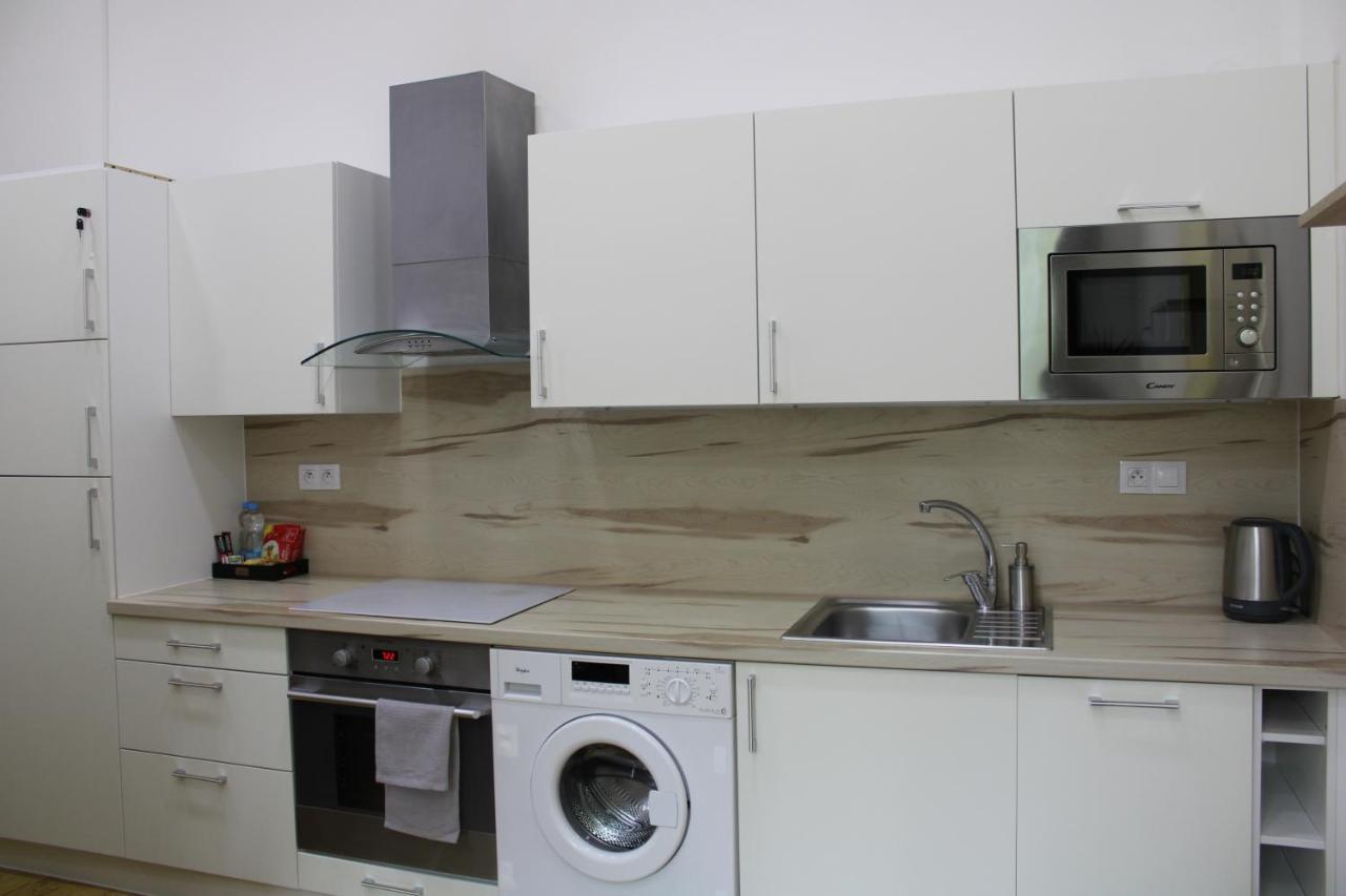 Lyly Apartment - Modern Apartment With Free Parking Praga Exterior foto